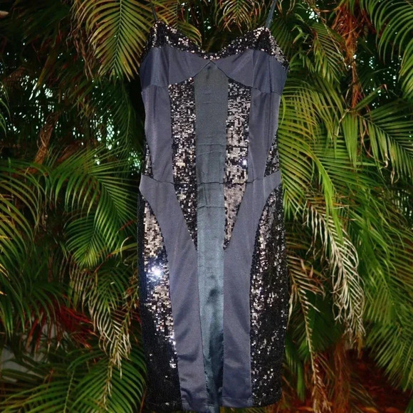 Marciano Rhinestone Dress Size Medium - Picture 3 of 7